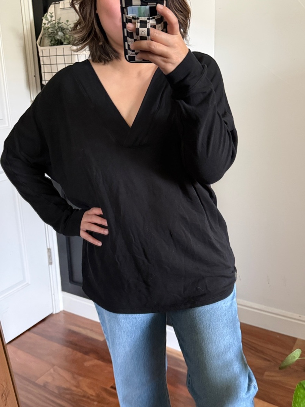 HATCH The Visitor V Neck Tencel Oversized Top. 1/ Small - Picture 8 of 8